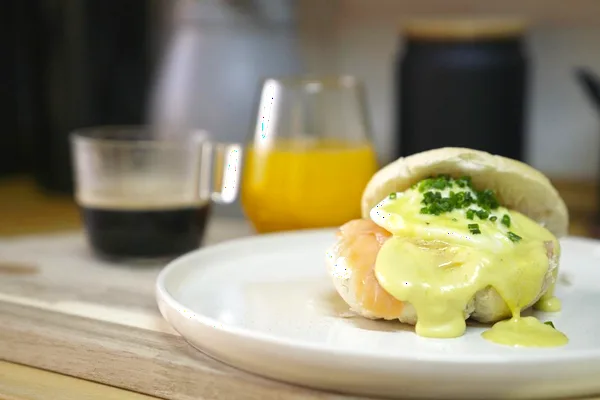 Eggs Royale, Ricotta