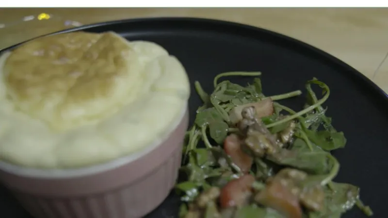 Cheese Soufflé, Strawberry and Walnut Salad